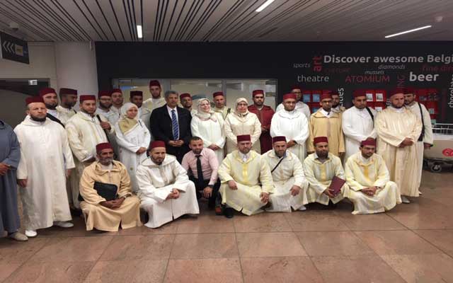 وفد الأئمة المغاربة يصل إلى بلجيكا وهذا ما سطر في كناش التحملات للتأطير الرمضاني